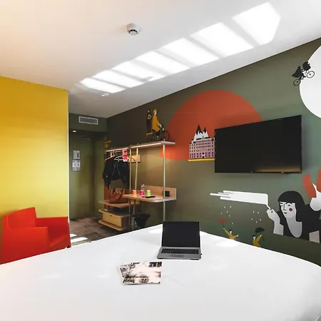 Hotel Ibis Styles Lyon Centre Confluence Exterior foto
